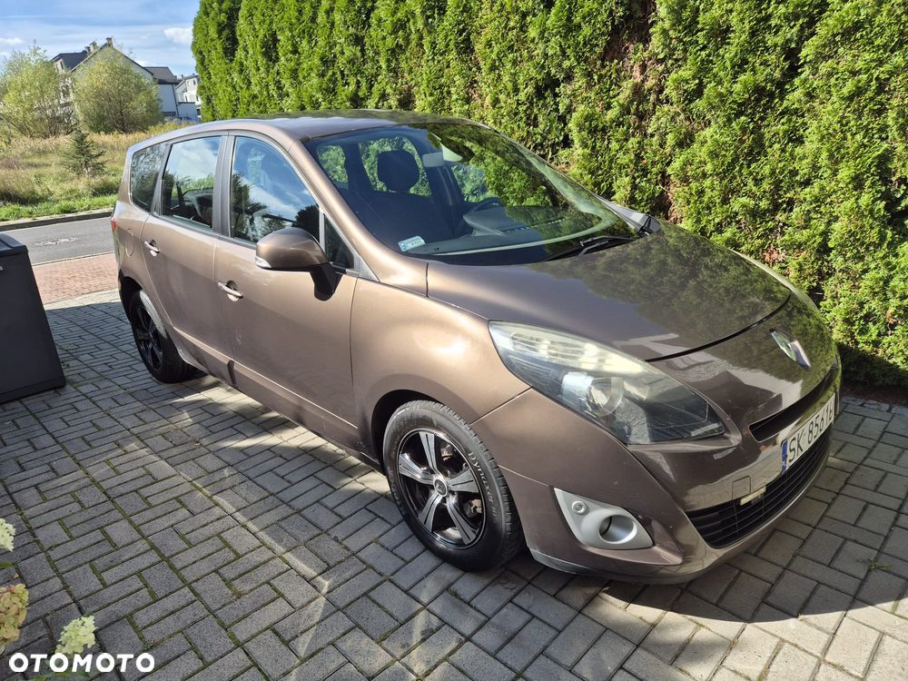 Renault Scenic - 11