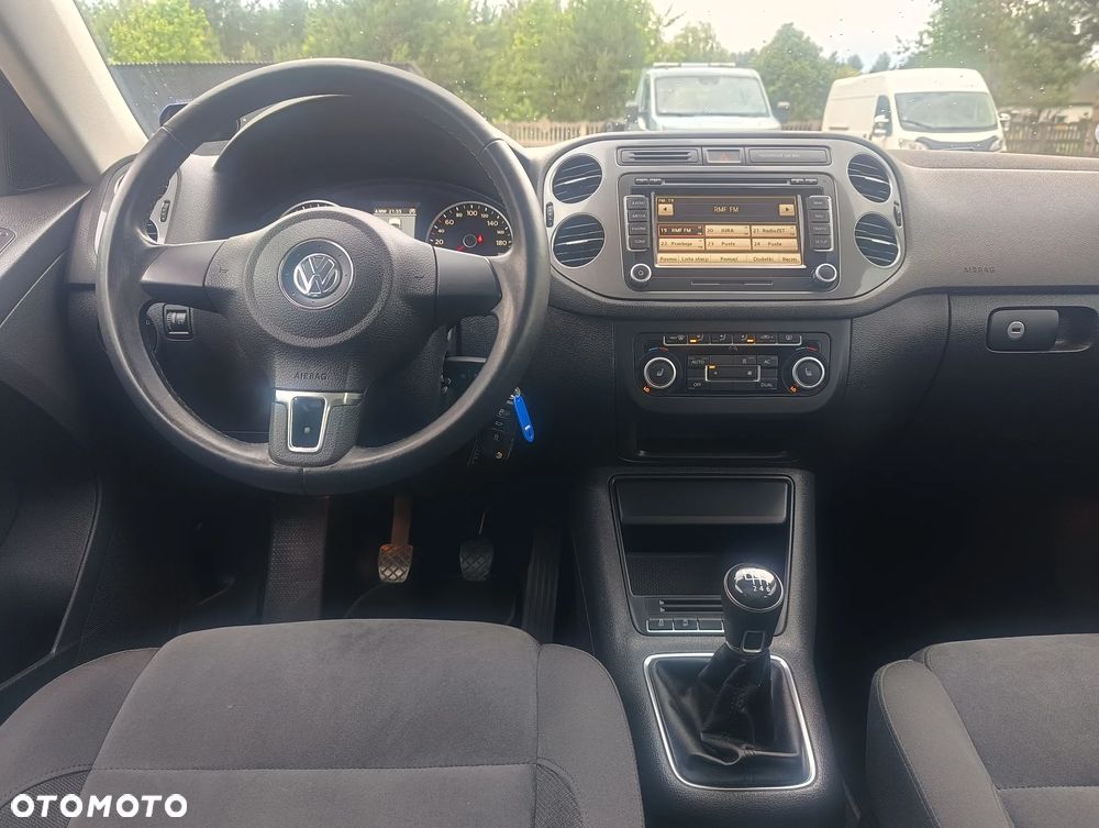 Volkswagen Tiguan 2.0 TDI DPF BlueMotion Technology Sport & Style - 20