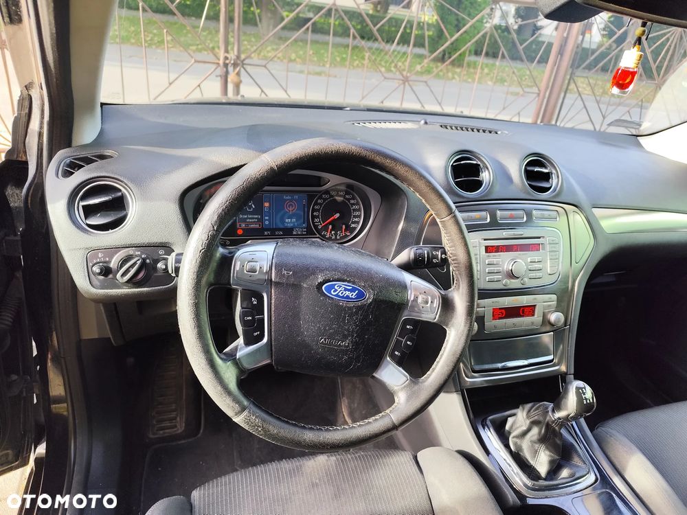 Ford Mondeo 1.8 TDCi Titanium - 8