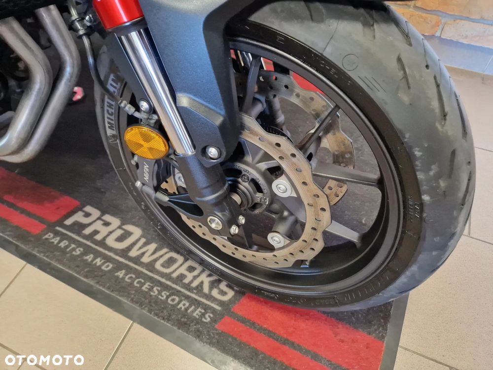 Honda Hornet - 19