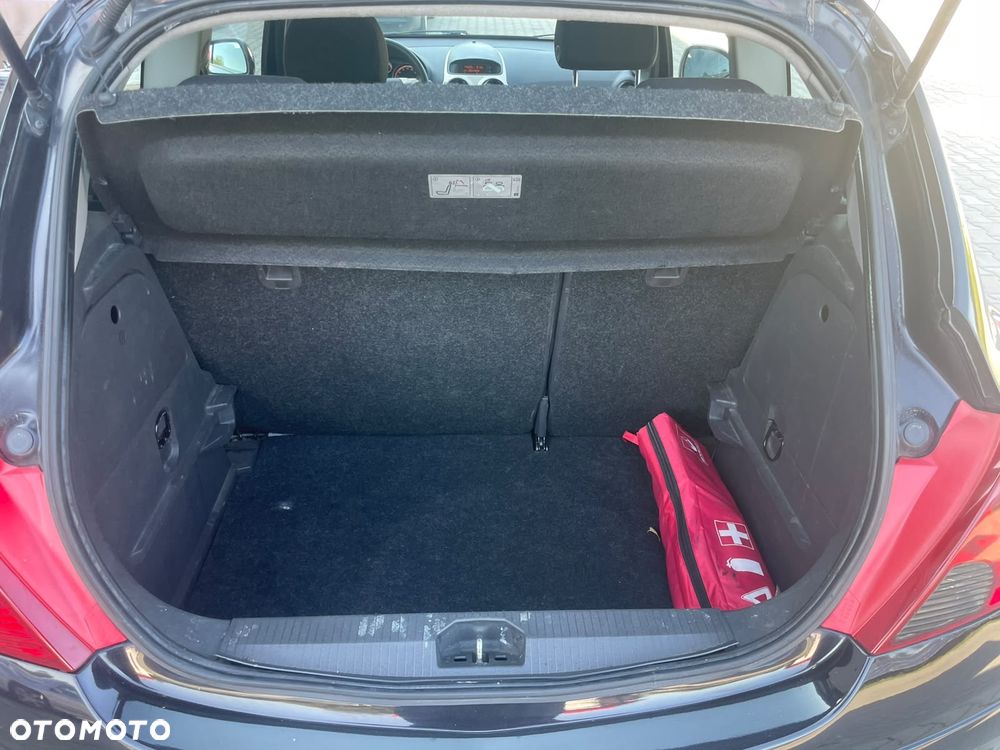 Opel Corsa - 12