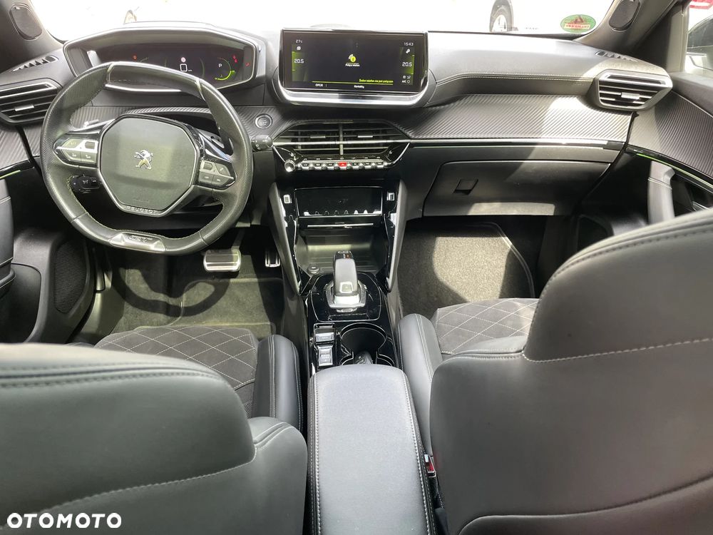 Peugeot 2008 1.2 PureTech GT S&S EAT8 - 14
