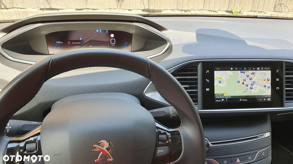 Peugeot 308 1.2 PureTech GPF Allure Pack S&S - 28