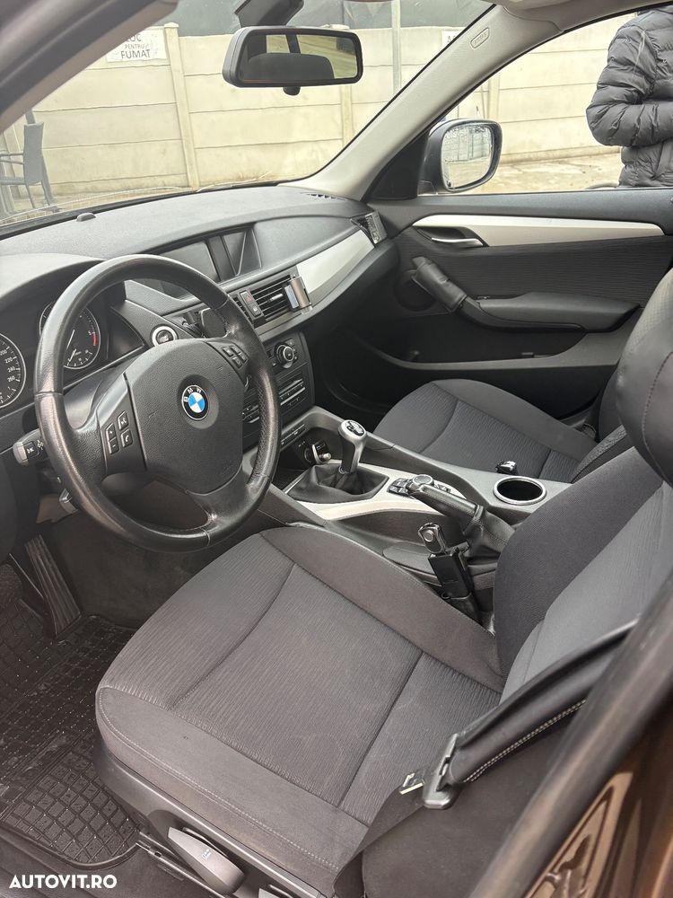 BMW X1 sDrive18d - 9