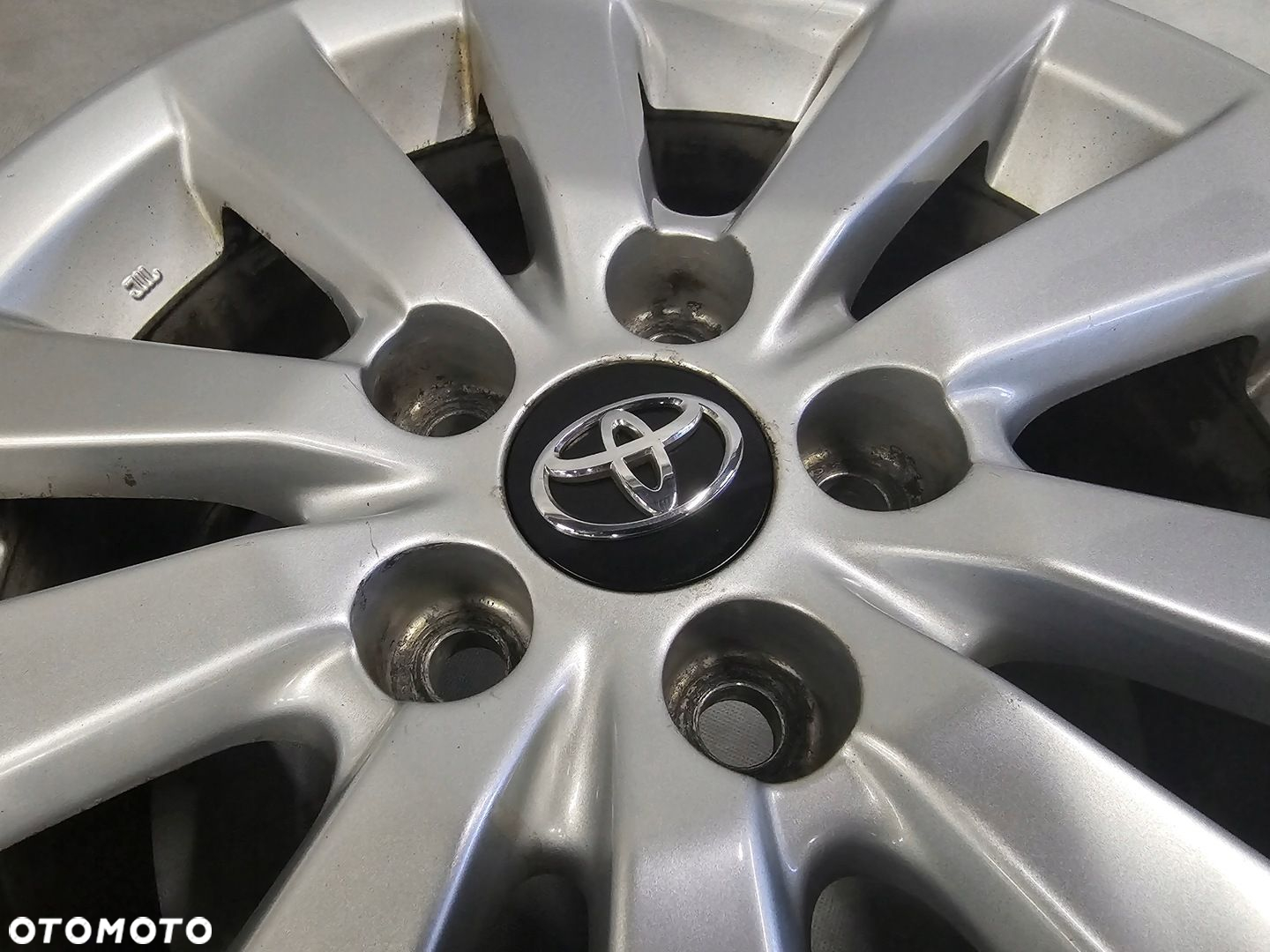 FELGI KOŁA TOYOTA AURIS AVENSIS COROLLA RAV 4 6,5x16 ET45 - 5