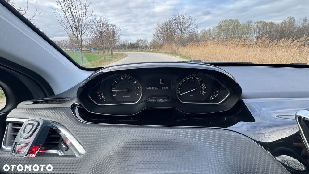 Peugeot 2008 - 12