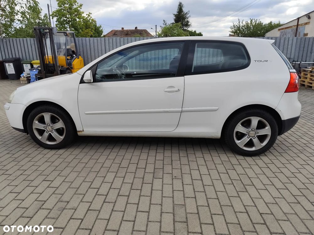 Volkswagen Golf 1.9 TDI Tour Edition - 23