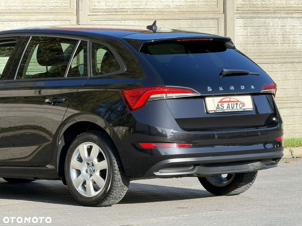 Skoda Scala 1.5 TSI Selection DSG - 37