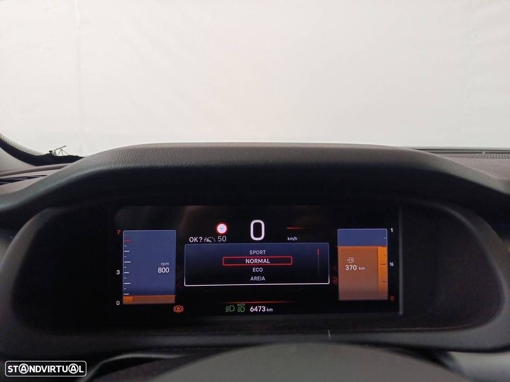 Jeep Avenger 1.2 GSE T3 Summit - 19