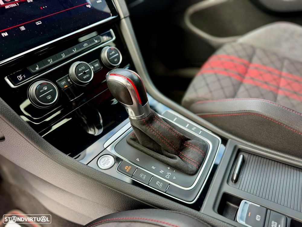 VW Golf 2.0 TSI GTi TCR DSG - 18