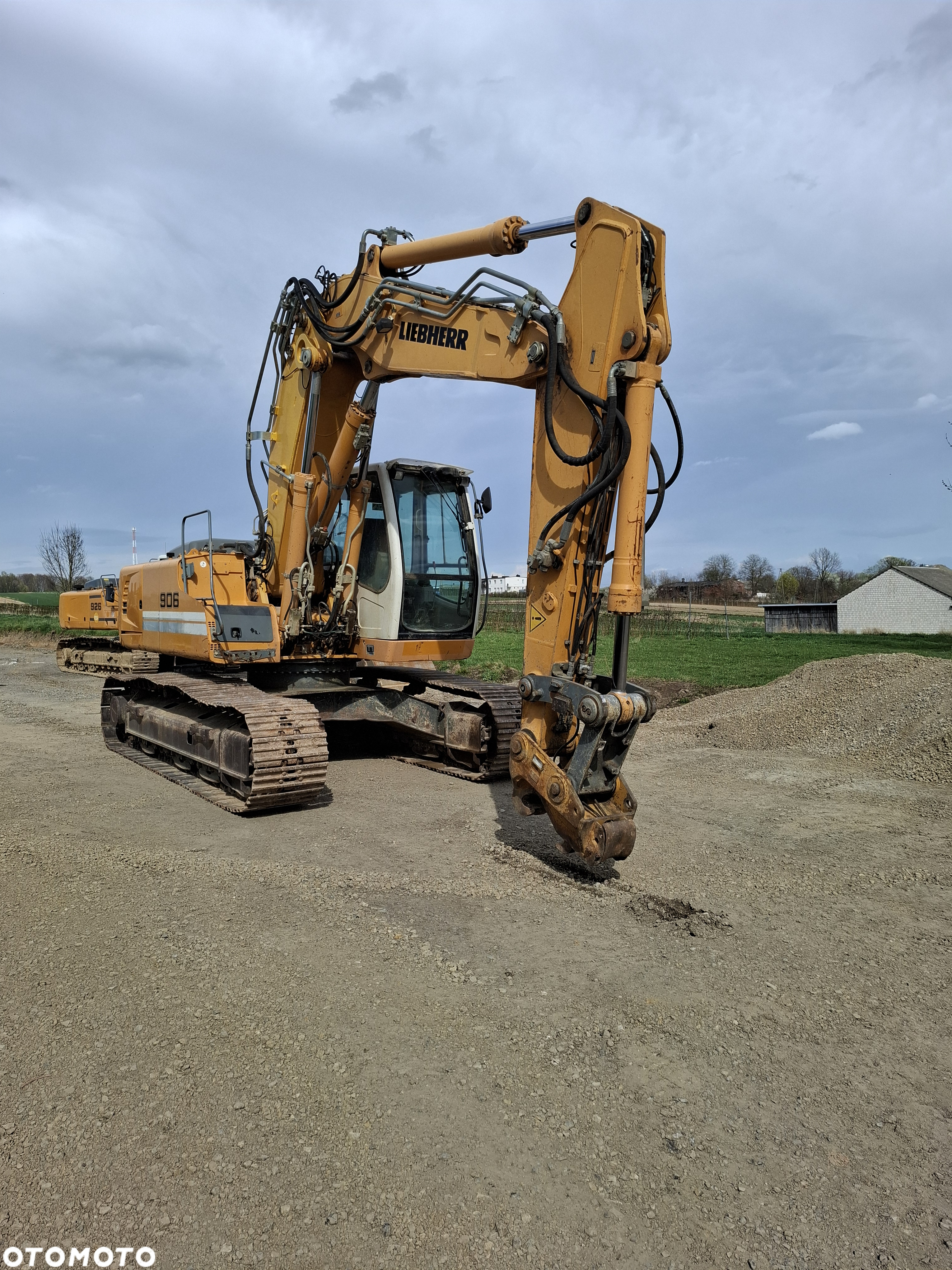 Liebherr Liebherr R906LC - 4