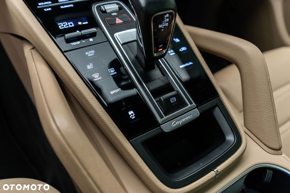 Porsche Cayenne Platinum Edition - 20