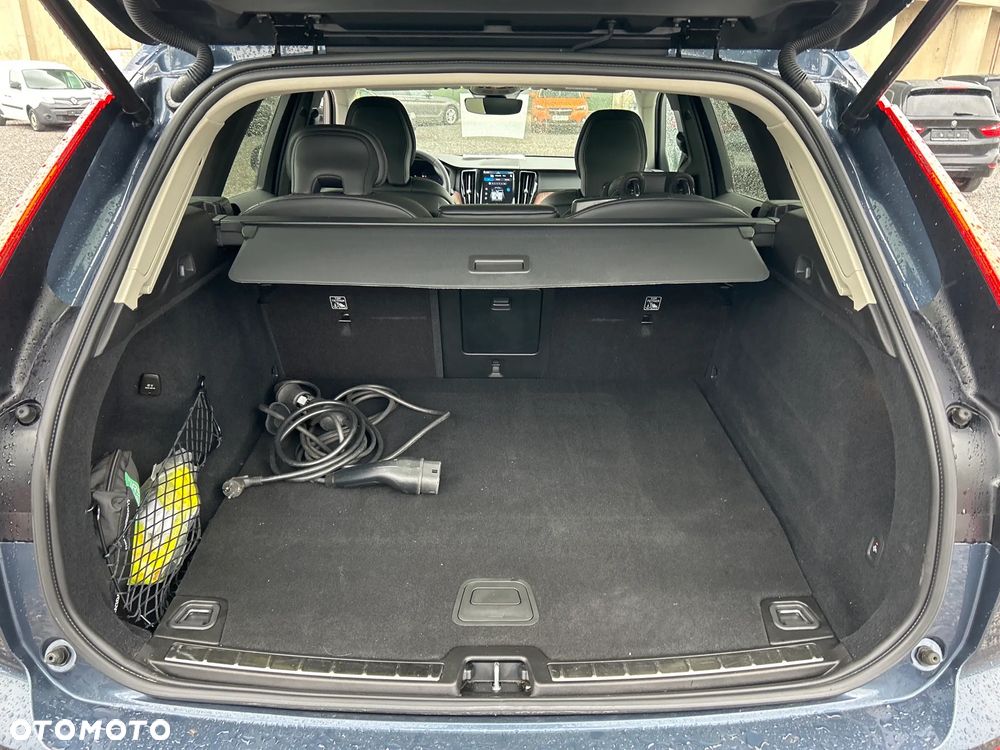 Volvo XC 60 T8 AWD Recharge Ultimate Bright - 25