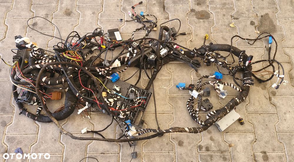 MAN TG3 TGX WIĄZKA INSTALACJA ELEKTRYCZNA KONSOLI KOKPITU - 1