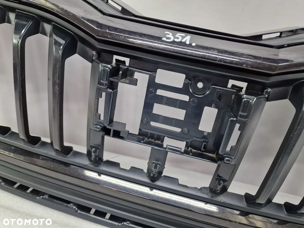 SKODA SCALA 657 18- CZARNA ATRAPA / GRILL PRZEDNI PRZÓD , NR 657853653 , NR AUKCJI GL351 - 15