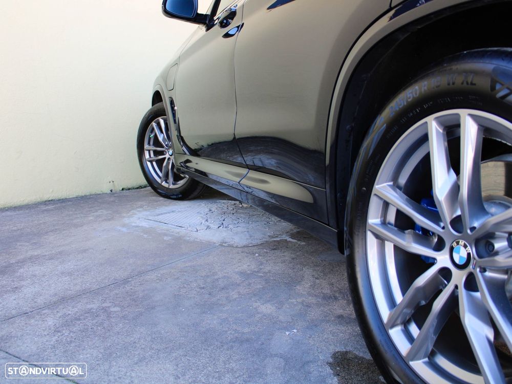 BMW X3 30 e xDrive Pack M - 21