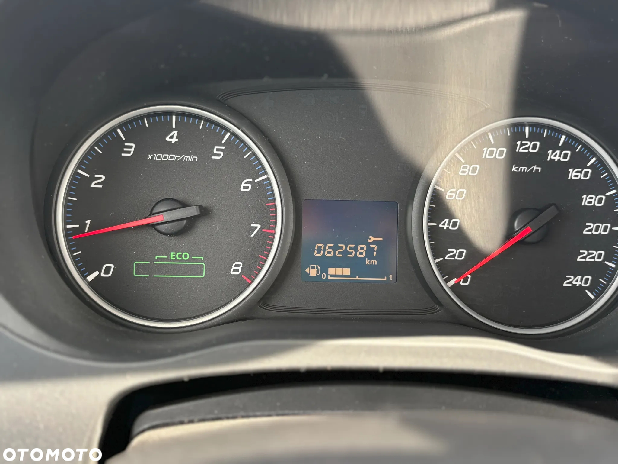 Mitsubishi Outlander 2.0 Invite + 2WD - 3
