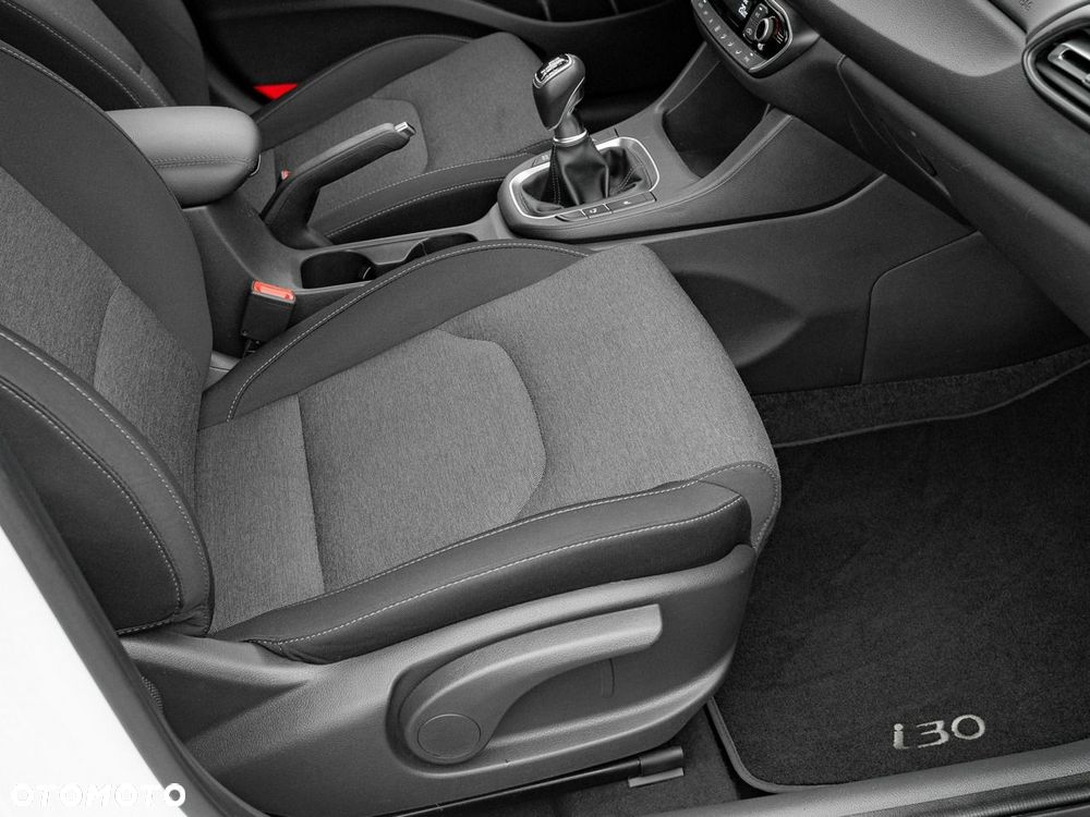 Hyundai i30 - 34