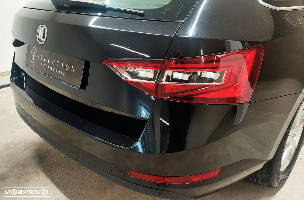 Skoda Superb Break 1.6 TDI Ambition - 17