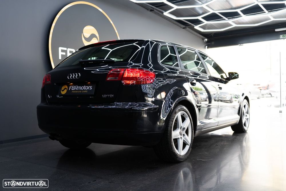 Audi A3 Sportback 1.9 TDi Advance - 10