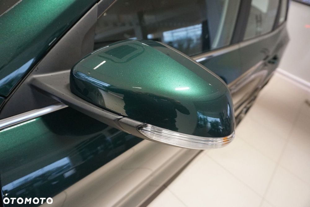 MG ZS - 13
