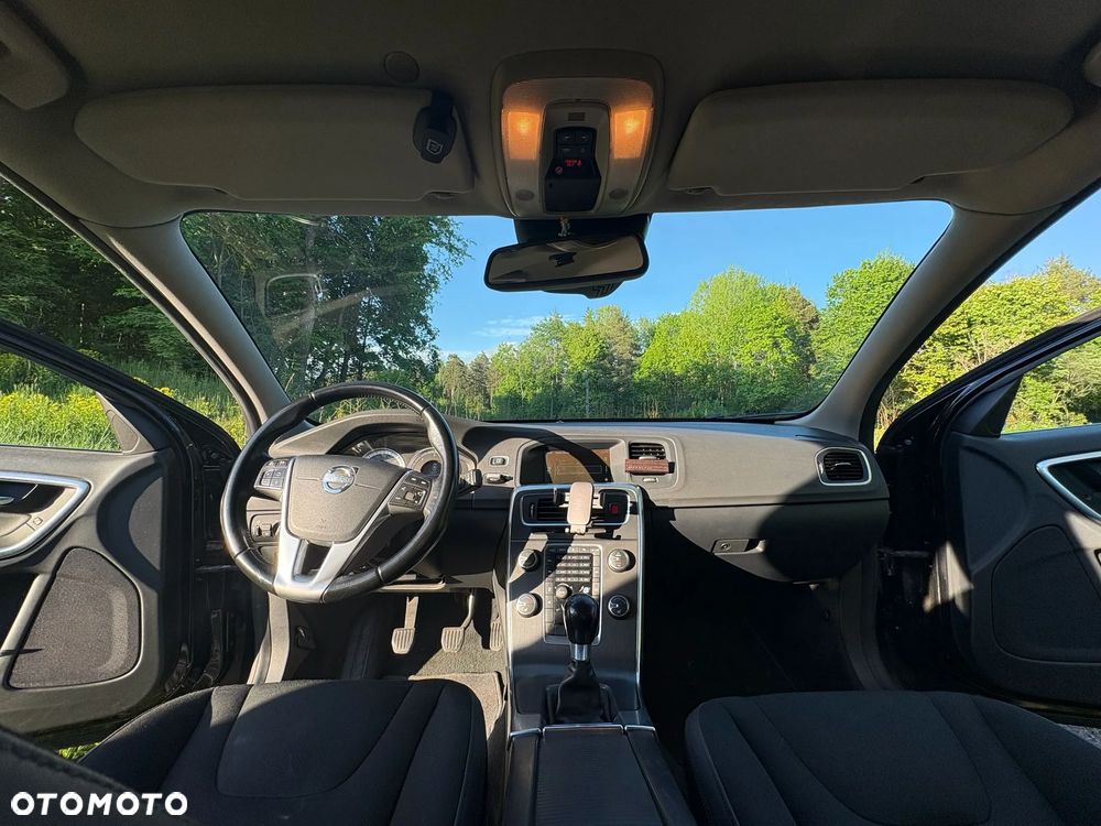 Volvo S60 DRIVe - 13