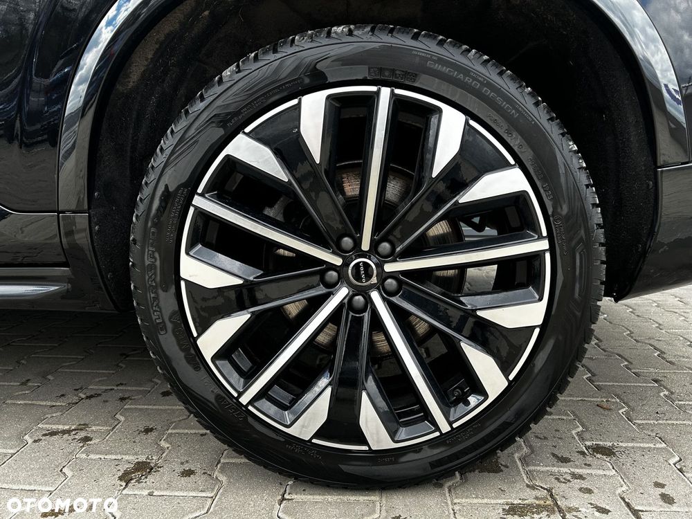 Volvo XC 90 - 9