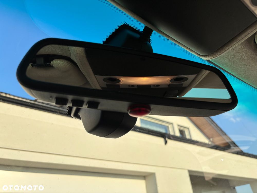 BMW Seria 7 745d - 35
