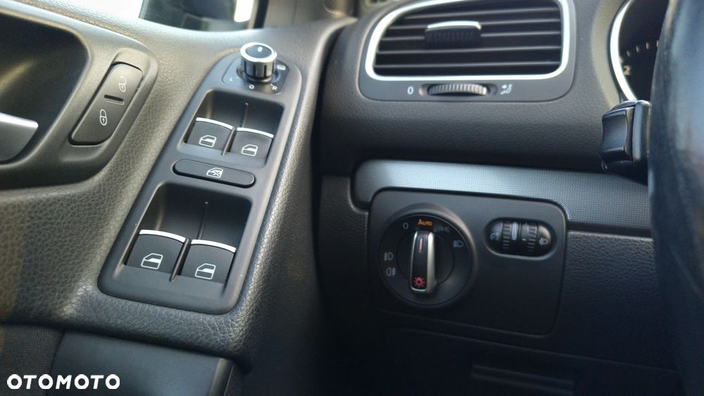 Volkswagen Golf - 21
