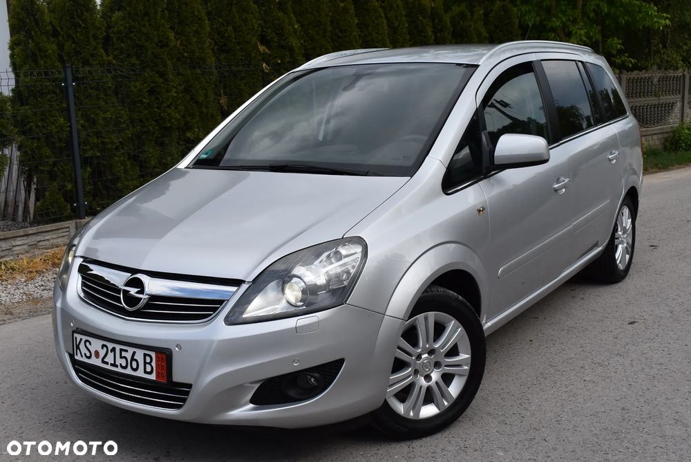 Opel Zafira 1.8 Cosmo - 2