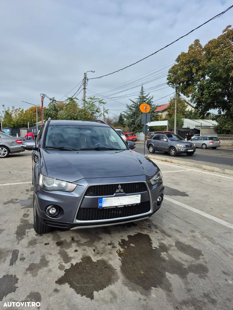Mitsubishi Outlander 2.2 DI-D 4WD Instyle - 3