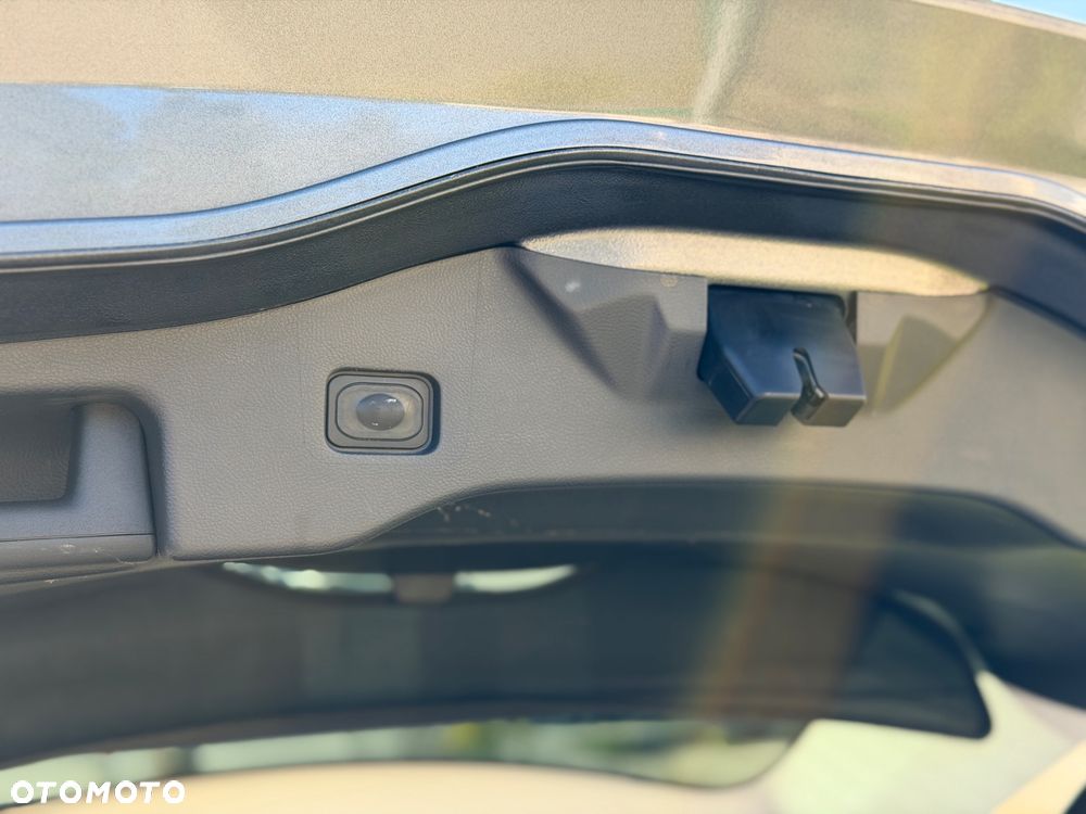 Ford Mondeo 2.0 TDCi Titanium PowerShift - 34