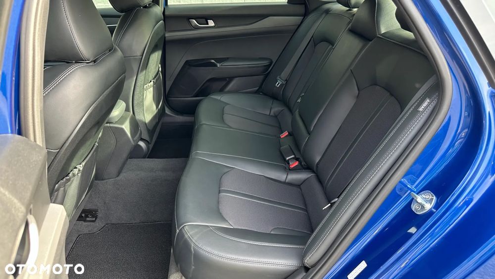 Kia K5 - 17