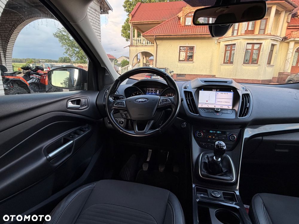 Ford Kuga 2.0 TDCi 2x4 Titanium - 23