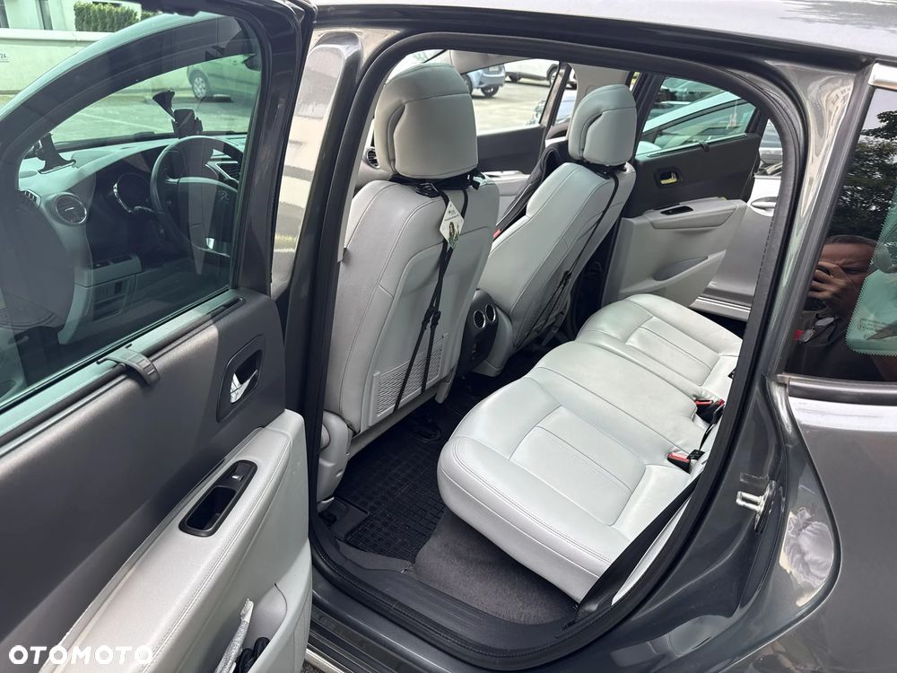 Peugeot 3008 - 18