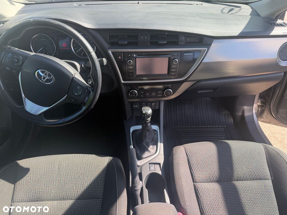 Toyota Auris 1.4 D-4D Premium Comfort - 11