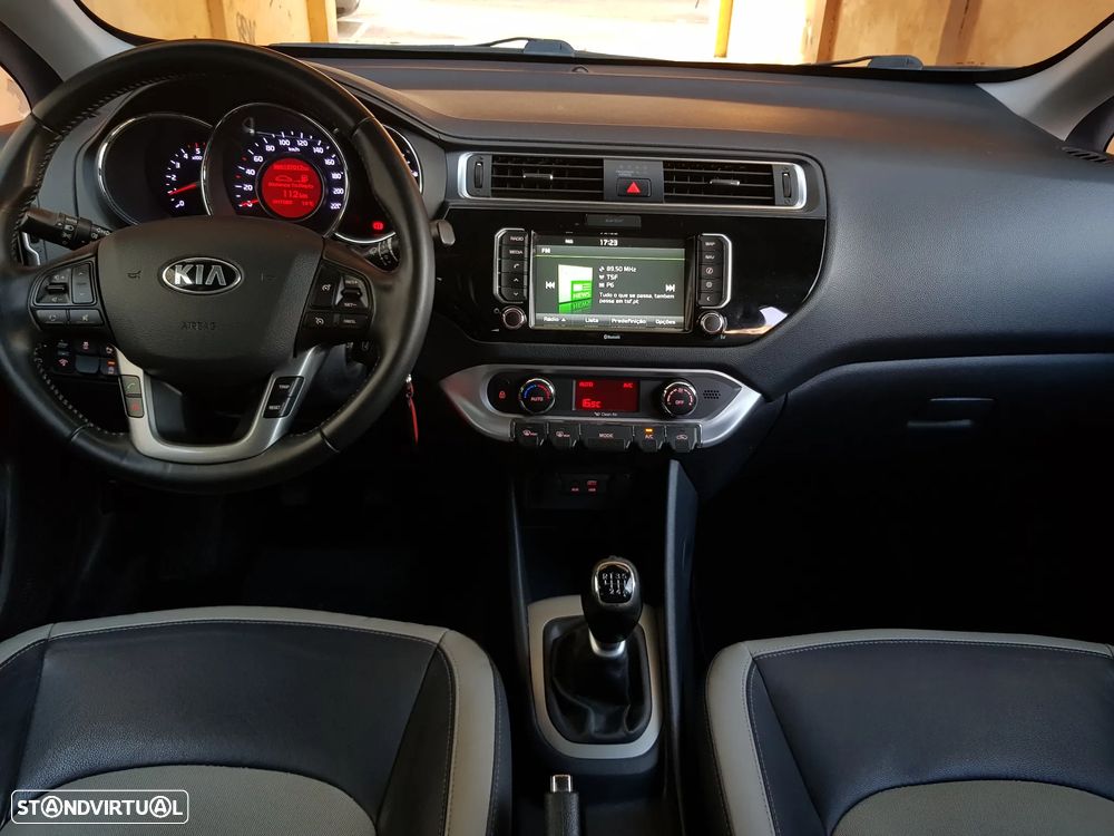 Kia Rio 1.1 CRDi TX Prime - 42