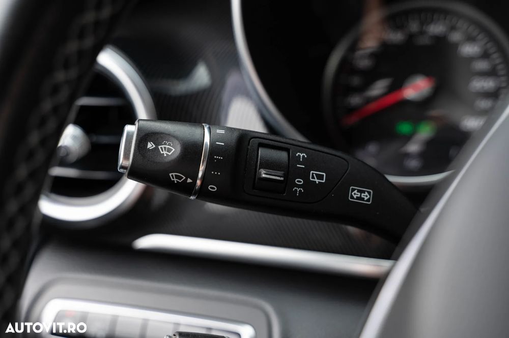 Mercedes-Benz V 220 d Lang 9G-TRONIC - 30