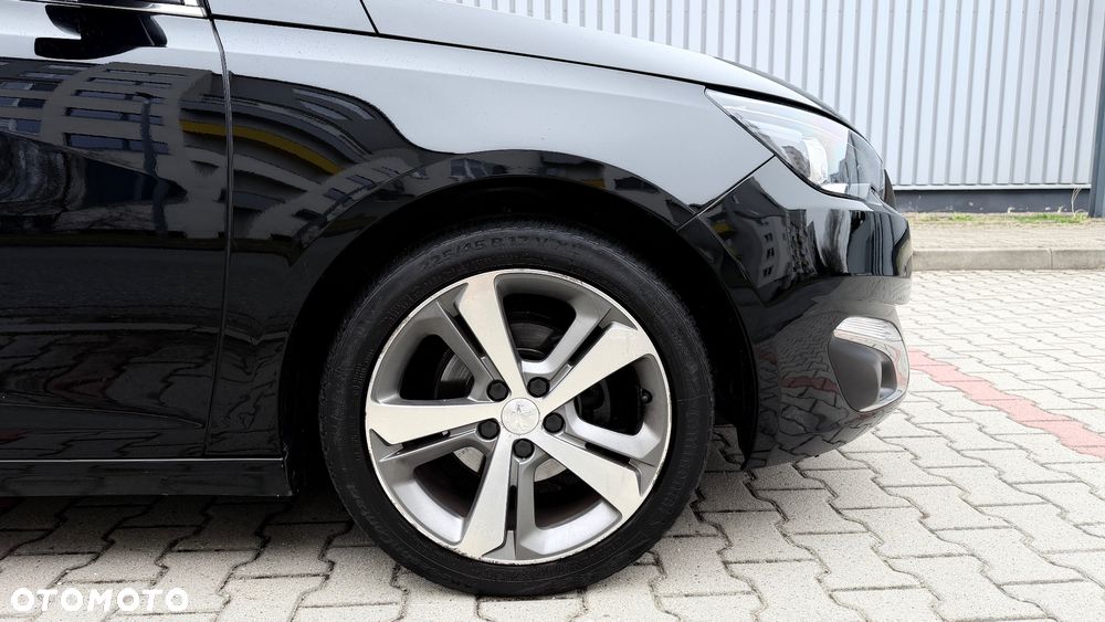 Peugeot 308 PureTech 130 GPF Black Edition - 13