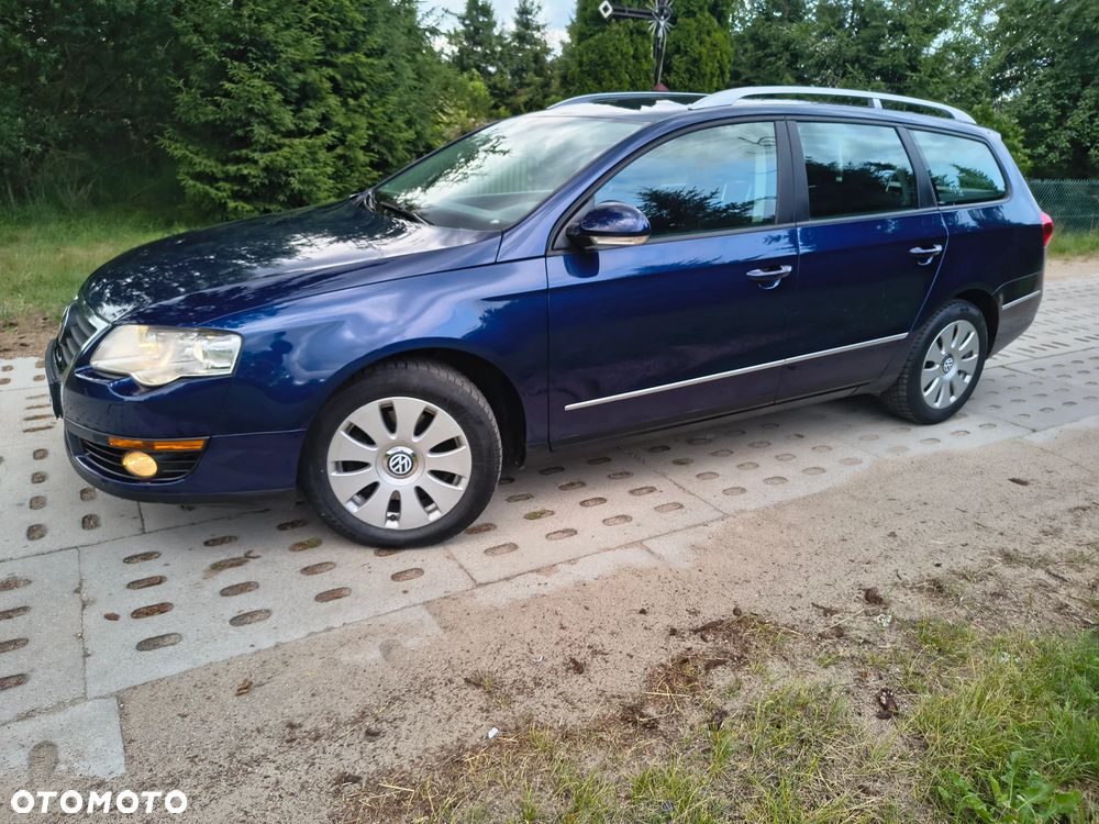 Volkswagen Passat 2.0 TDI BlueMotion Technology Comfortline - 24