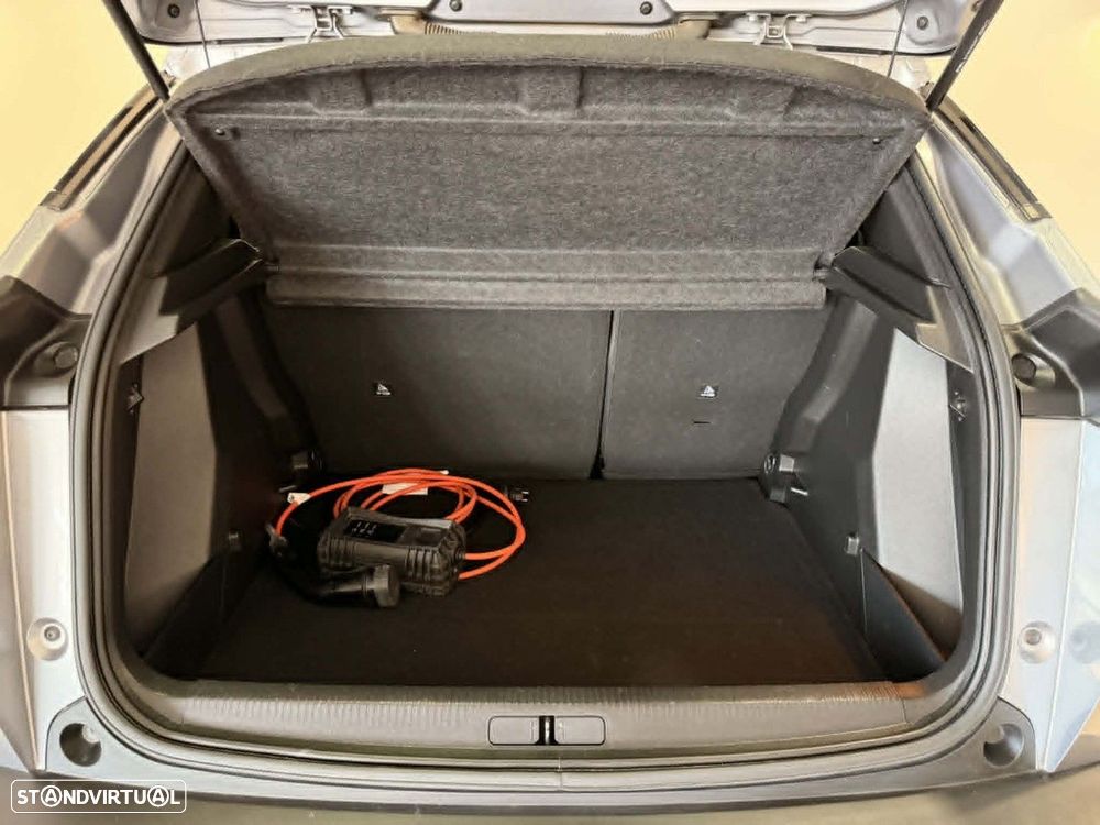 Peugeot e-2008 50 kWh Active - 23