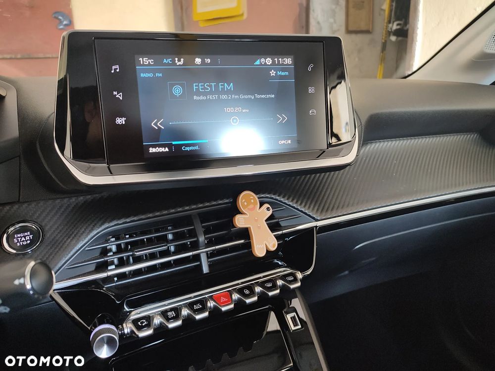 Peugeot 208 PureTech 100 Allure Pack - 12