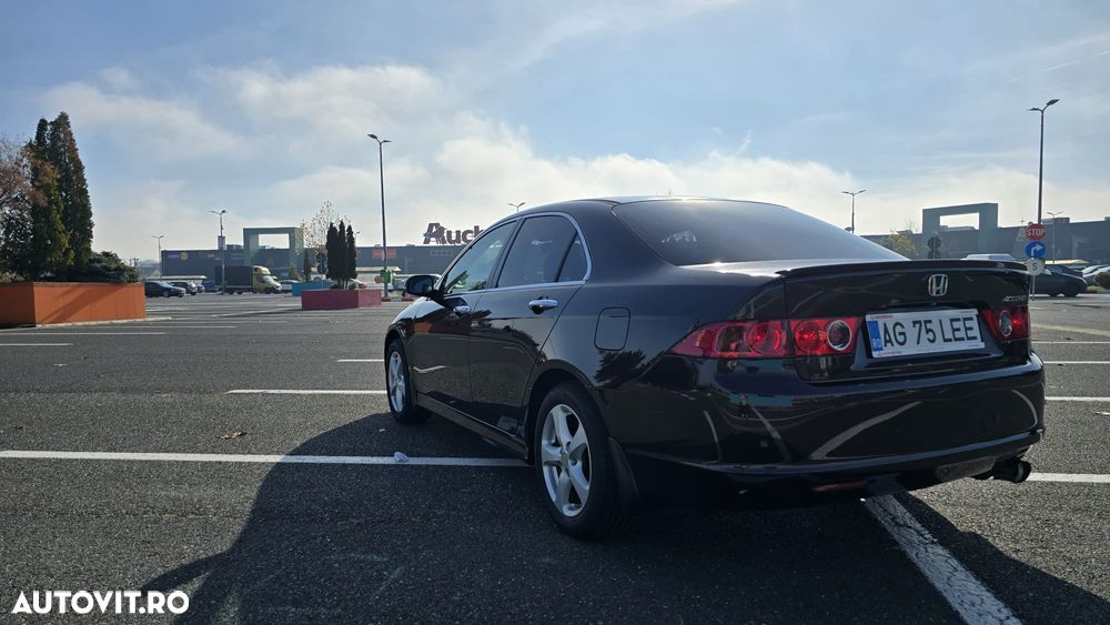 Honda Accord 2.0i Exec - 6