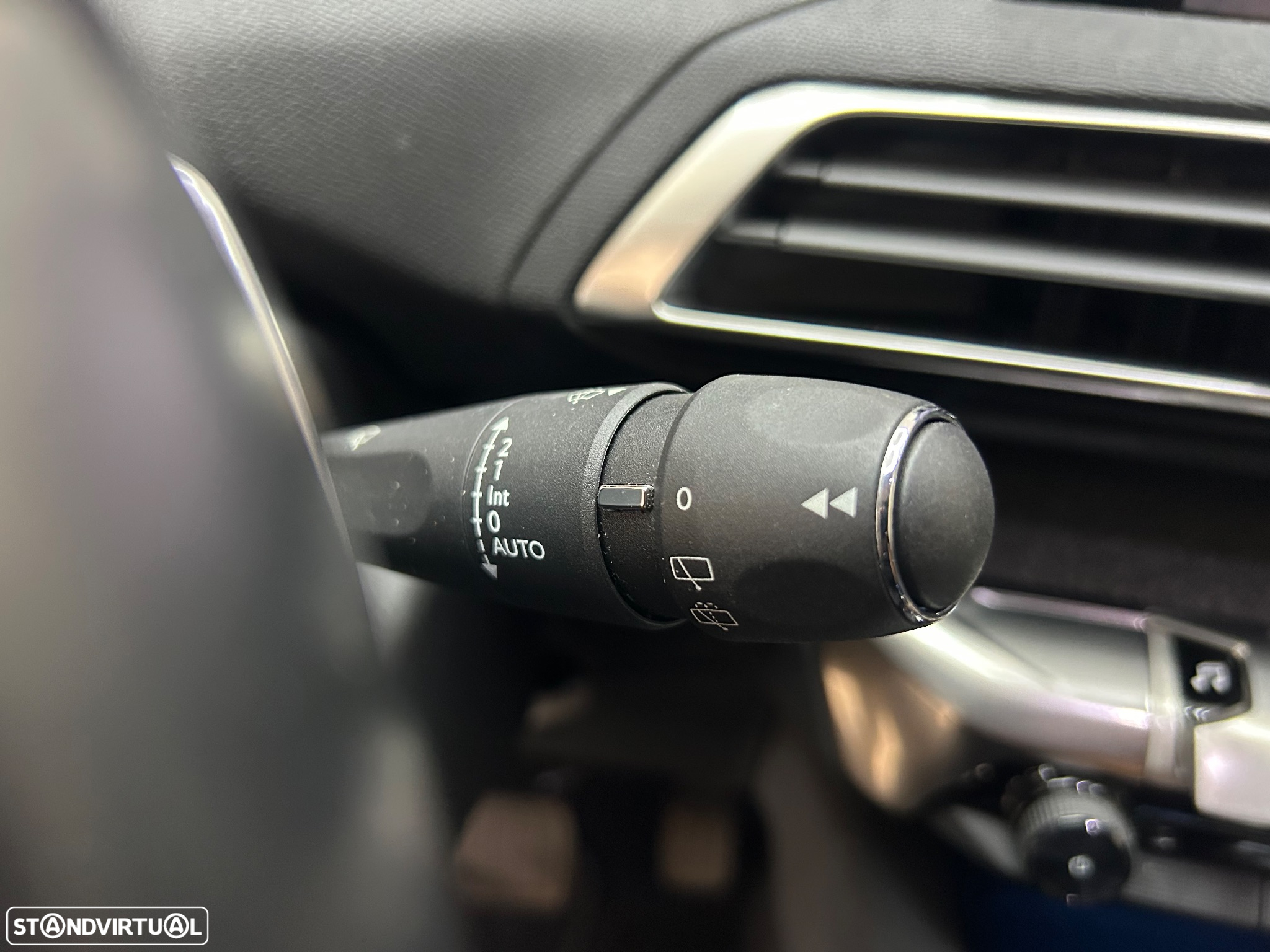 Peugeot 3008 1.2 PureTech Allure EAT6 - 13
