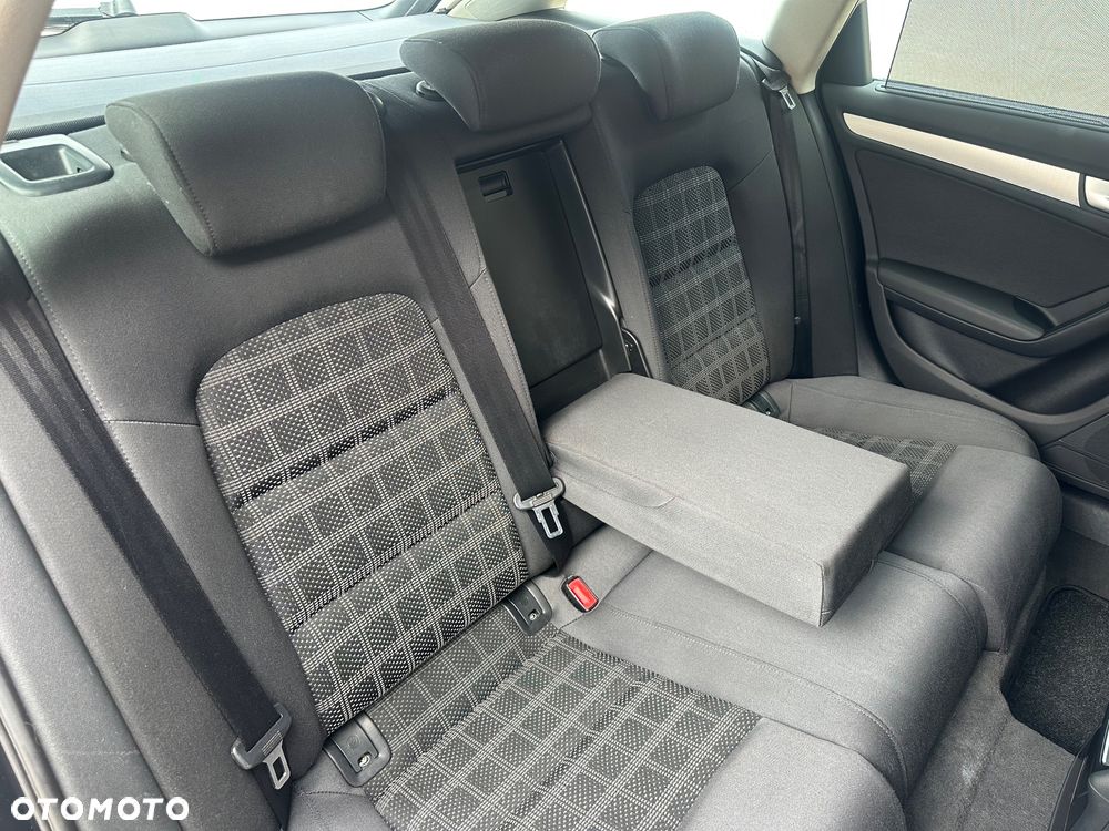Audi A4 Avant - 30