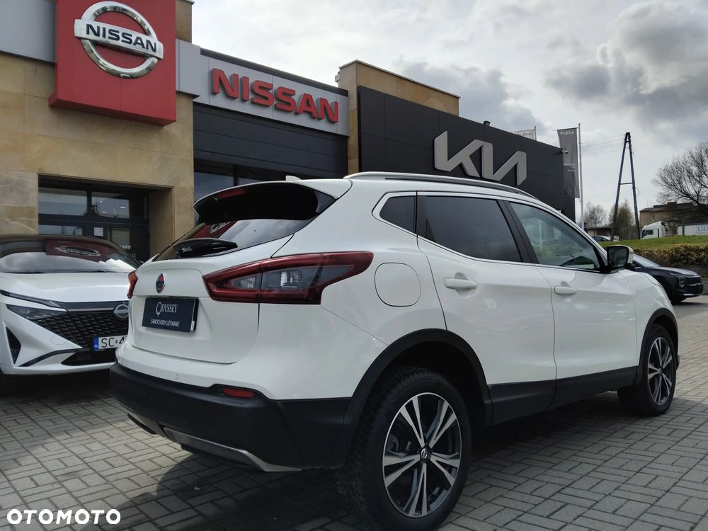 Nissan Qashqai 1.7 dCi Xtronic ALL-MODE 4x4i N-CONNECTA - 4