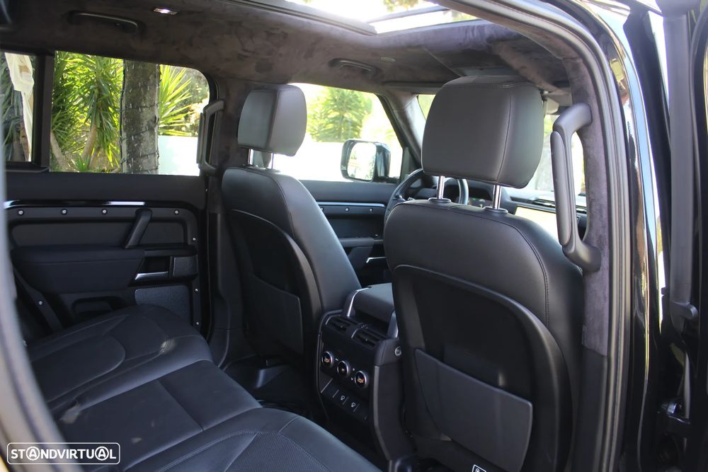 Land Rover Defender 2.0 P400e 110 AWD X-Dynamic HSE - 37
