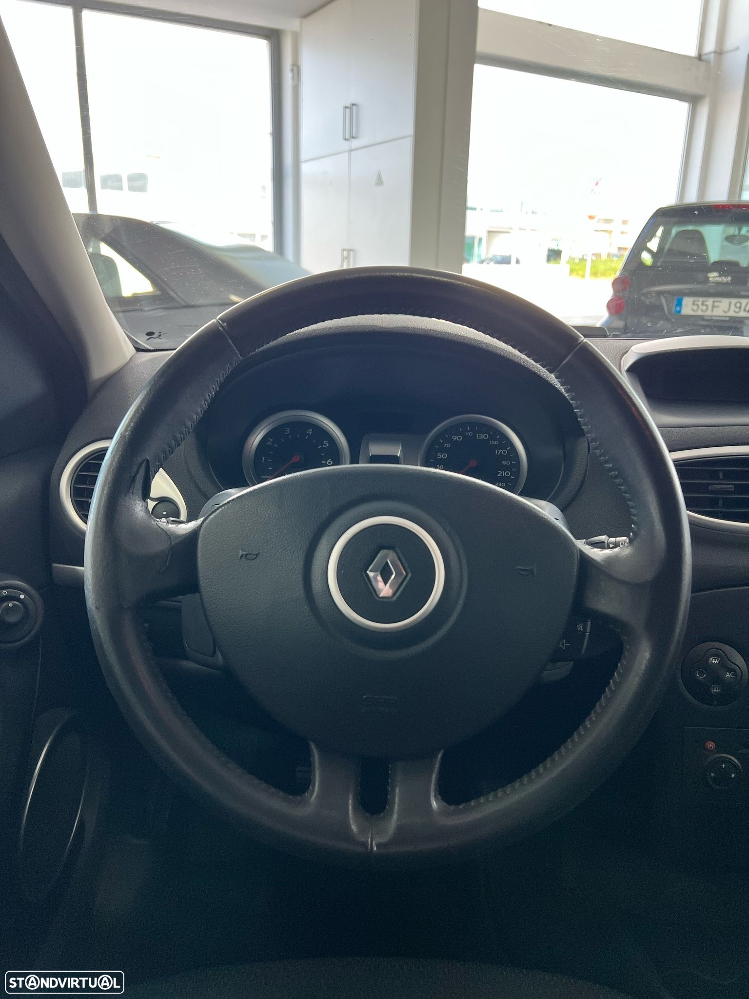 Renault Clio Break 1.2 TCE Dynamique S - 8