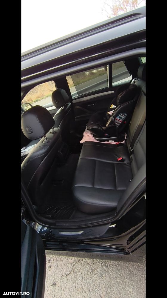 BMW Seria 5 520d Aut. - 11