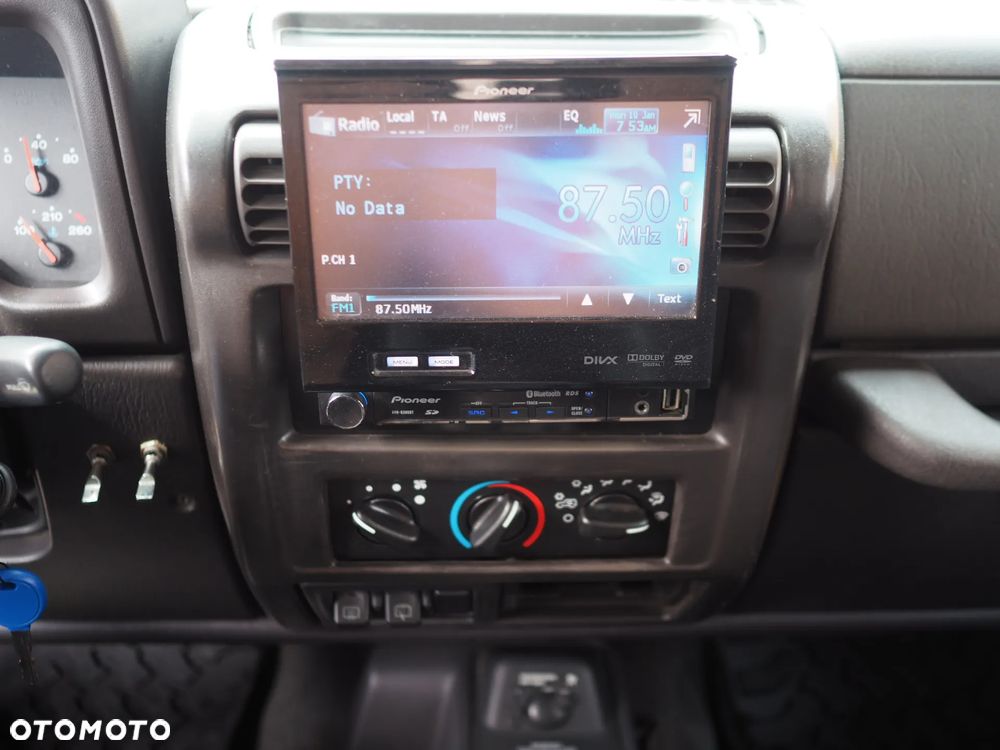 Jeep Wrangler 4.0 Sport - 12